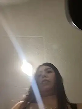 Snapshot of martina_contreras chatting on 13, 4, 2026 martina contreras online show from 13, 4, 2026