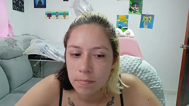Snapshot of MommyMiaWs chatting on 29, 4, 2026 MommyMiaWs online show from 29, 4, 2026