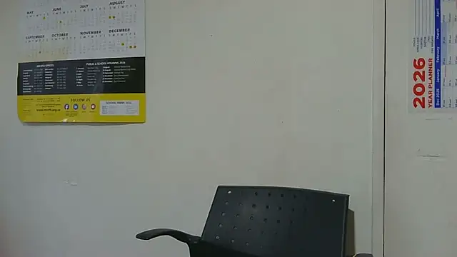 sluttylaura21 online show from 18, 2, 2026