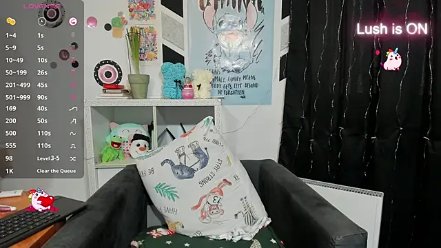 Snapshot of alexysgray chatting on 18, 12, 2024 alexysgray online show from 18, 12, 2024