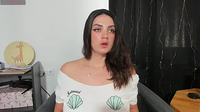 Snapshot of alexysgray chatting on 1, 7, 2026 alexysgray online show from 1, 7, 2026