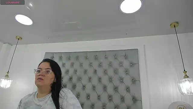 anette cooper online show from 10, 9, 2025