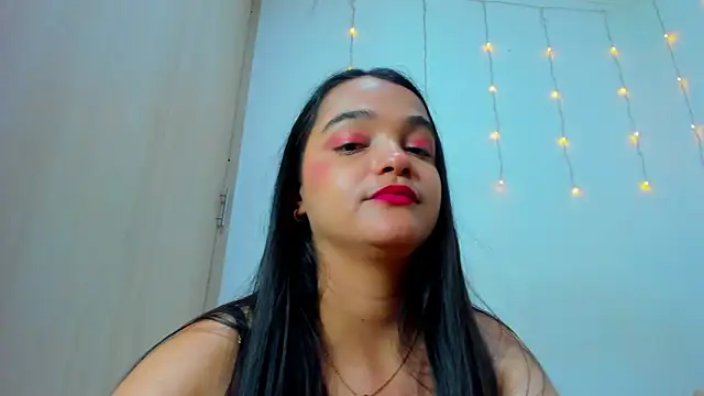 monica little23 online show from 19, 3, 2026