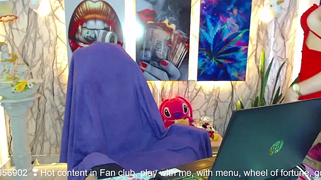 Snapshot of EmiTranny chatting on 25, 2, 2025 EmiTranny online show from 25, 2, 2025