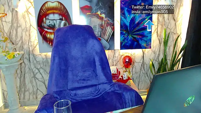 Snapshot of EmiTranny chatting on 21, 3, 2025 EmiTranny online show from 21, 3, 2025