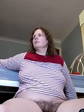 xxSexyBushLinnxx online show from 28, 2, 2025