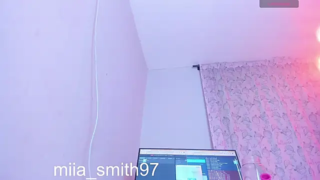 Snapshot of miia-smith97 chatting on 11, 7, 2026 miia-smith97 online show from 11, 7, 2026