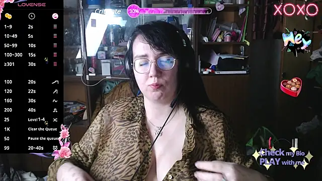 LeonaHarrison online show from 9, 3, 2025