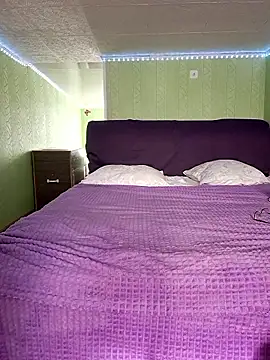 KiraXTender online show from 11, 3, 2026