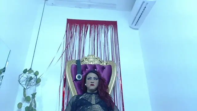 Snapshot of Amyredqueen_ chatting on 18, 2, 2025 Amyredqueen online show from 18, 2, 2025