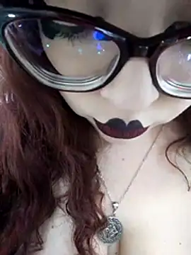 alicce moon  online show from 13, 5, 2026