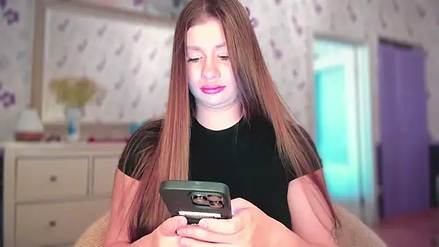 Snapshot of JuicyHelenX chatting on 23, 9, 2025 JuicyHelenX online show from 23, 9, 2025