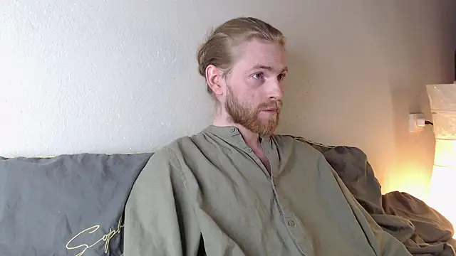Snapshot of Damien_Bi chatting on 26, 10, 2025 Damien Bi online show from 26, 10, 2025