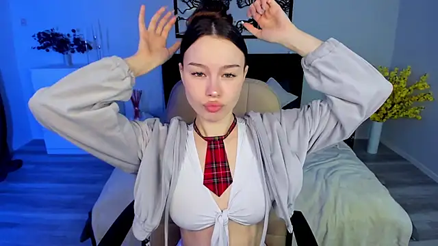 KaitieLove online show from 12, 3, 2025