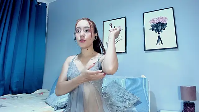 Estrella Duran online show from 15, 3, 2026