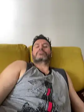 Snapshot of rodrher81 chatting on 7, 3, 2025 rodrher81 online show from 7, 3, 2025