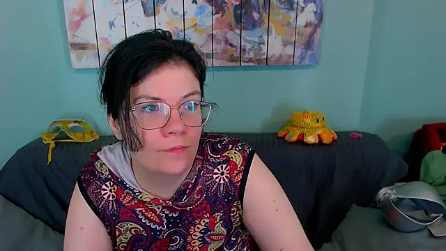 Snapshot of EverlyRays chatting on 4, 5, 2026 EverlyRays online show from 4, 5, 2026