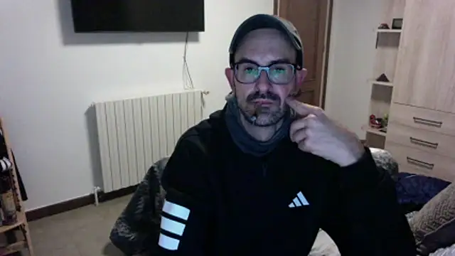 Snapshot of techmoon chatting on 6, 1, 2026 techmoon online show from 6, 1, 2026