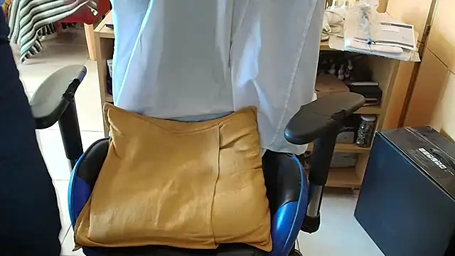 Snapshot of angelgarcia269 chatting on 3, 11, 2025 angelgarcia269 online show from 3, 11, 2025