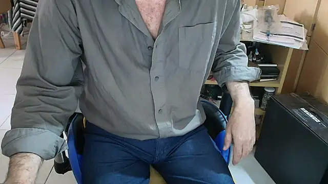 Snapshot of angelgarcia269 chatting on 7, 11, 2025 angelgarcia269 online show from 7, 11, 2025