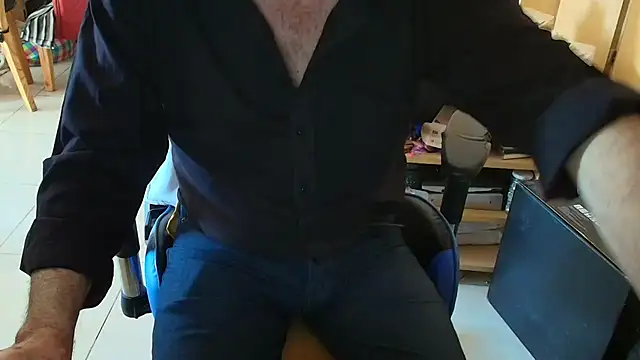 Snapshot of angelgarcia269 chatting on 21, 11, 2025 angelgarcia269 online show from 21, 11, 2025