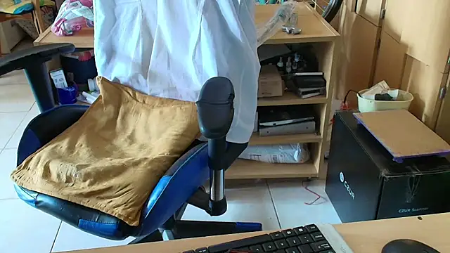 Snapshot of angelgarcia269 chatting on 21, 12, 2025 angelgarcia269 online show from 21, 12, 2025