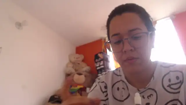 Snapshot of lady_hot2xx chatting on 10, 10, 2025 lady hot2xx online show from 10, 10, 2025