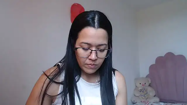 Snapshot of lady_hot2xx chatting on 31, 10, 2025 lady hot2xx online show from 31, 10, 2025