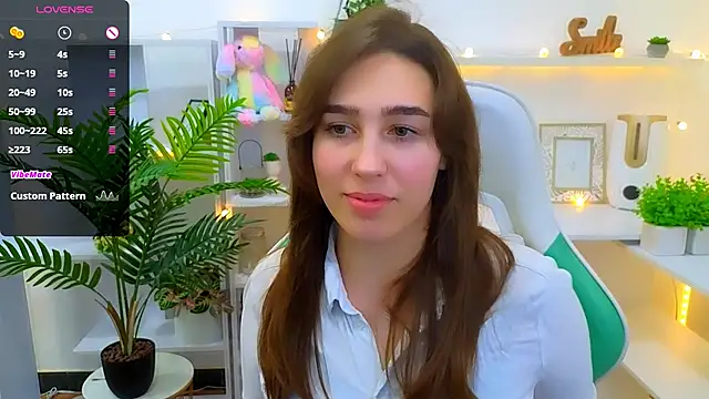 Snapshot of _Eliizabeth_ chatting on 24, 1, 2025 Eliizabeth online show from 24, 1, 2025