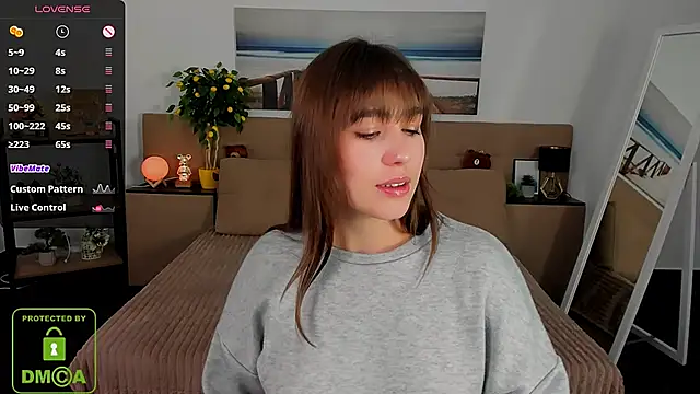 Snapshot of _Eliizabeth_ chatting on 8, 3, 2025 Eliizabeth online show from 8, 3, 2025