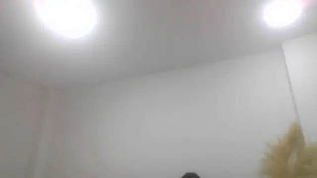 Snapshot of roxana_collins chatting on 6, 4, 2026 roxana collins online show from 6, 4, 2026