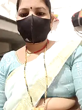 Snapshot of Riyaa-Devi chatting on 31, 1, 2025 Riyaa-Devi online show from 31, 1, 2025