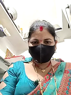 Snapshot of Riyaa-Devi chatting on 8, 2, 2025 Riyaa-Devi online show from 8, 2, 2025