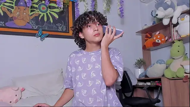 Snapshot of Cherry_boy_18 chatting on 18, 2, 2025 Cherry boy 18 online show from 18, 2, 2025