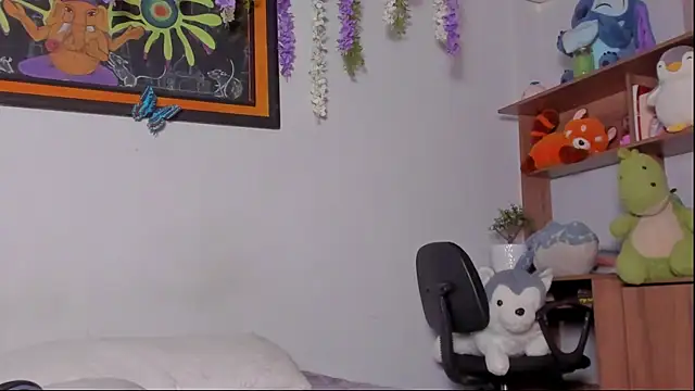 Snapshot of Cherry_boy_18 chatting on 19, 2, 2025 Cherry boy 18 online show from 19, 2, 2025