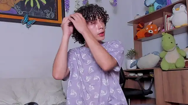 Snapshot of Cherry_boy_18 chatting on 20, 2, 2025 Cherry boy 18 online show from 20, 2, 2025