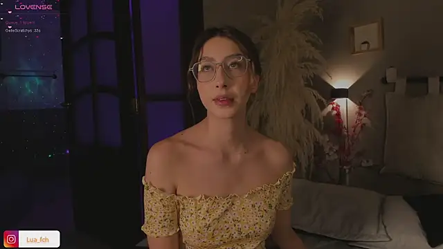 lua ferch   online show from 24, 12, 2024
