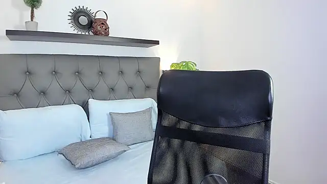 nataly rodri online show from 4, 10, 2025