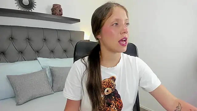 nataly rodri online show from 20, 10, 2025