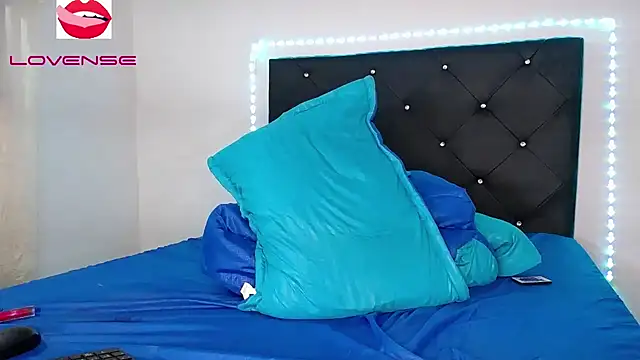 Snapshot of tylor_19 chatting on 4, 1, 2025 tylor 19 online show from 4, 1, 2025