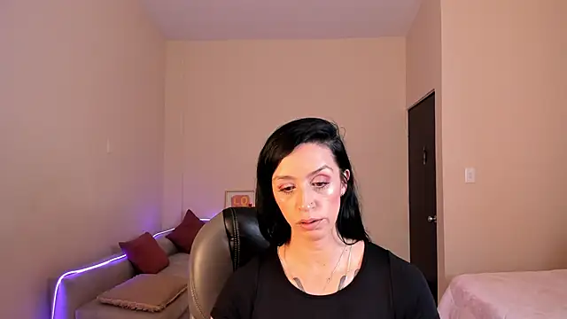 Kristen Garner online show from 22, 6, 2026