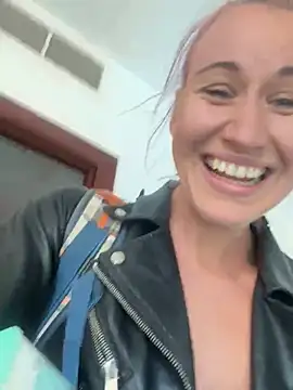 Snapshot of Dina-Light chatting on 20, 2, 2025 Dina-Light online show from 20, 2, 2025