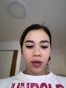 EmilyEvans7 online show from 20, 2, 2026