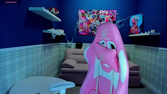 Lexi Split online show from 30, 10, 2025