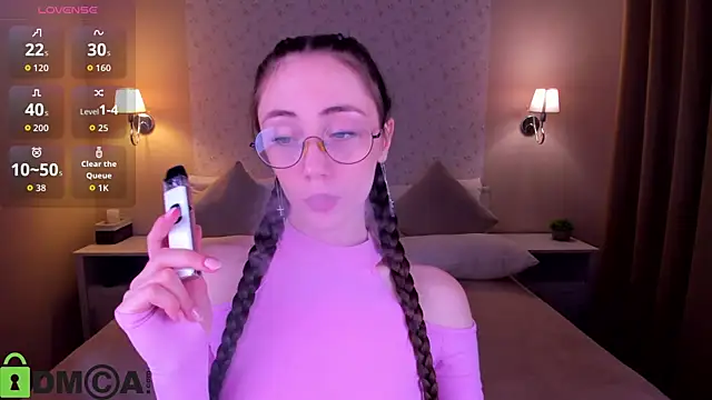Snapshot of Lexi_Split chatting on 21, 6, 2026 Lexi Split online show from 21, 6, 2026