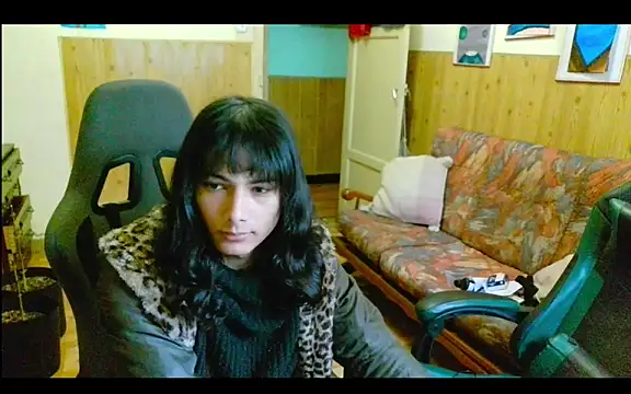 calliemaggotbone online show from 20, 12, 2025