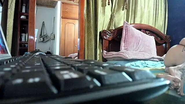  BrendaMichel  online show from 2, 5, 2026