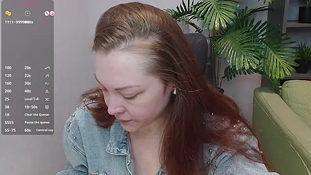 CutieGinger online show from 5, 10, 2025