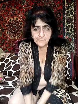 Lovely Lori online show from 4, 2, 2025