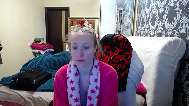 CherryAmateu online show from 7, 2, 2026